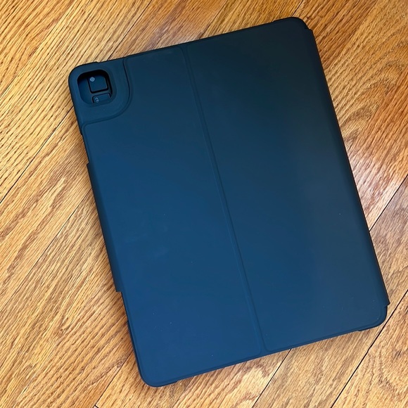 Logitech Tablets & Accessories Logitech Slim Folio Pro Backlit